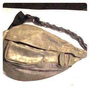 Union bay messenger bag